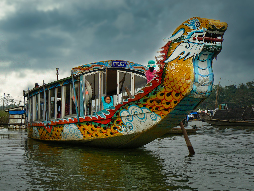 Traditional dragon boat cruise