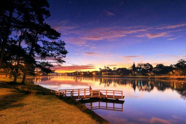 Xuan Huong Lake in the center of Dalat