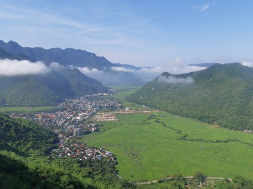 Along Vietnam 21 days