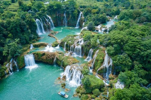 Ban Gioc Waterfall Vietnam: One of the World’s Most Scenic Falls