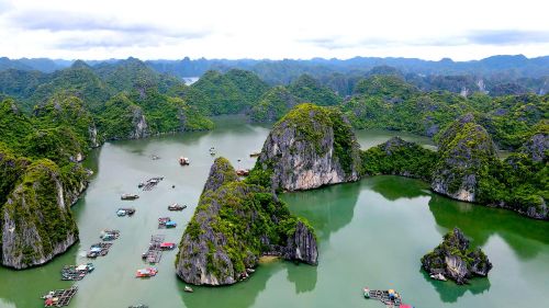 Vietnam Tour Set Departure 14 Days