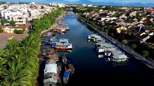 Vietnam Tour Set Departure 16 Days