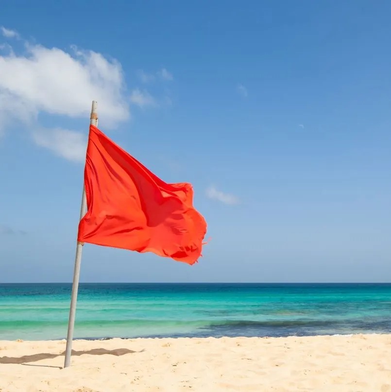 beach-destination-canh-bao
