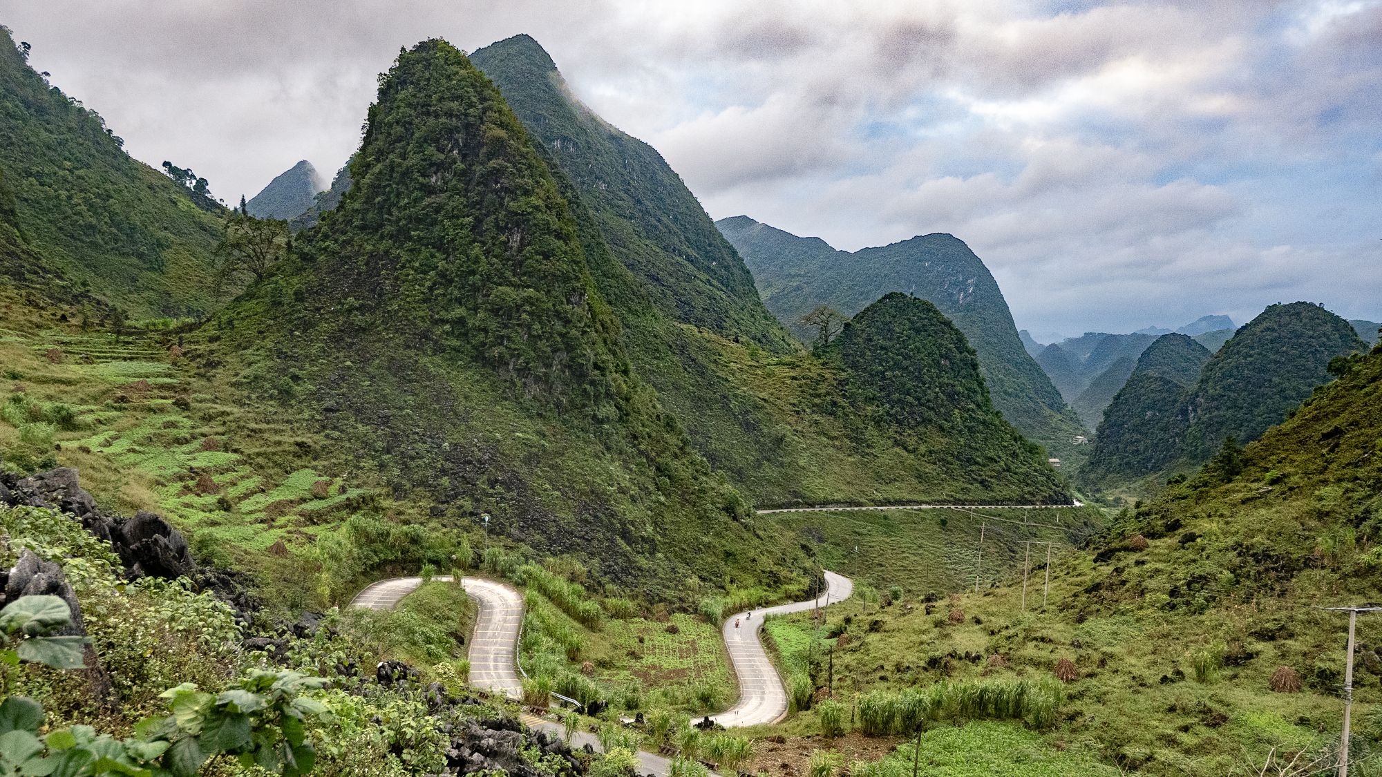 What is the Ha Giang loop? Sinhcafe