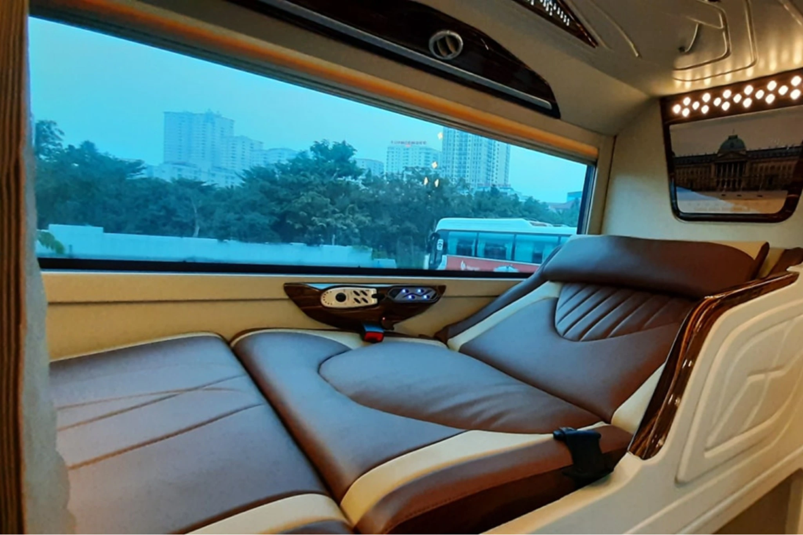 Sleeper bus
