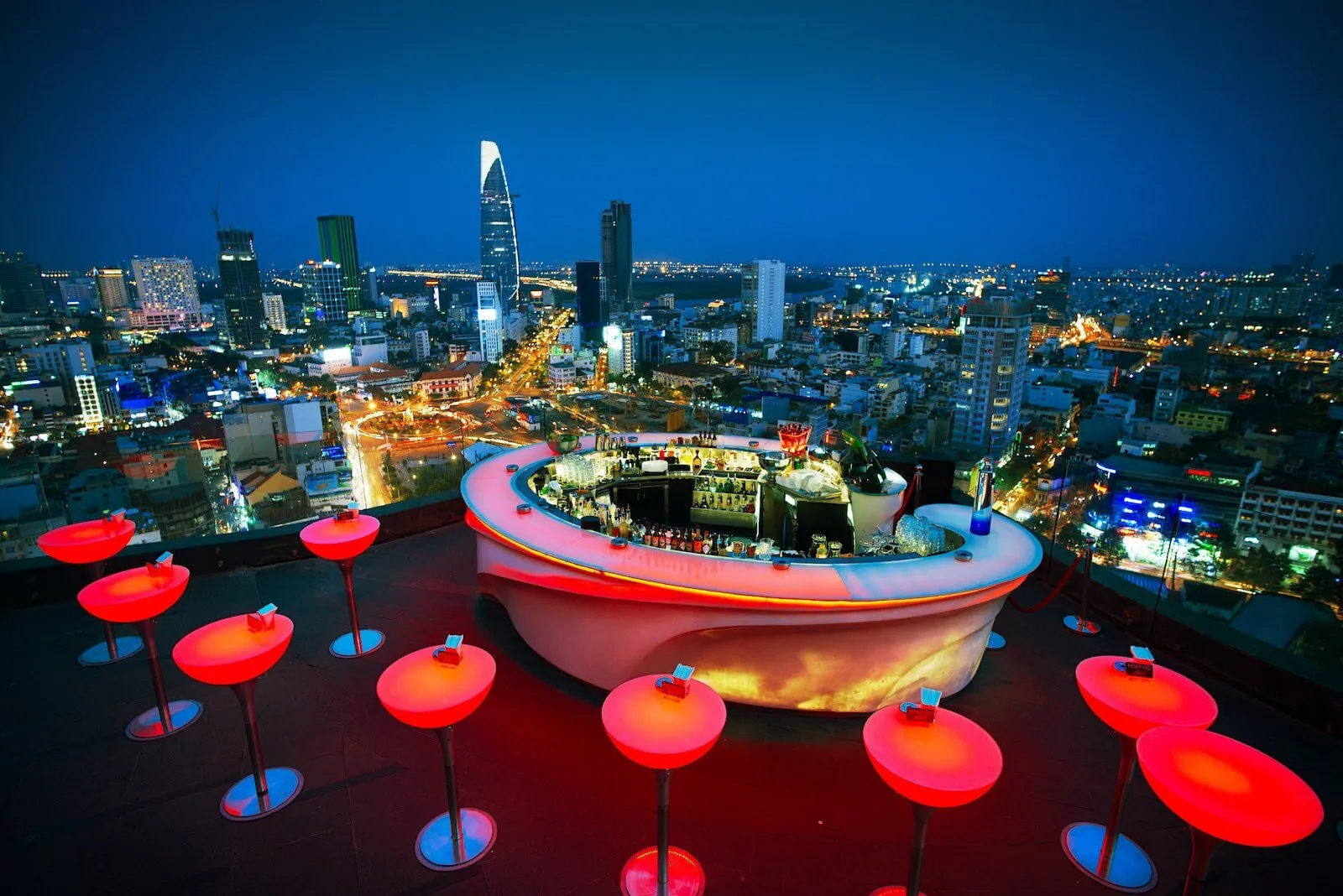 nightlife-in-vietnam-forever-vaction