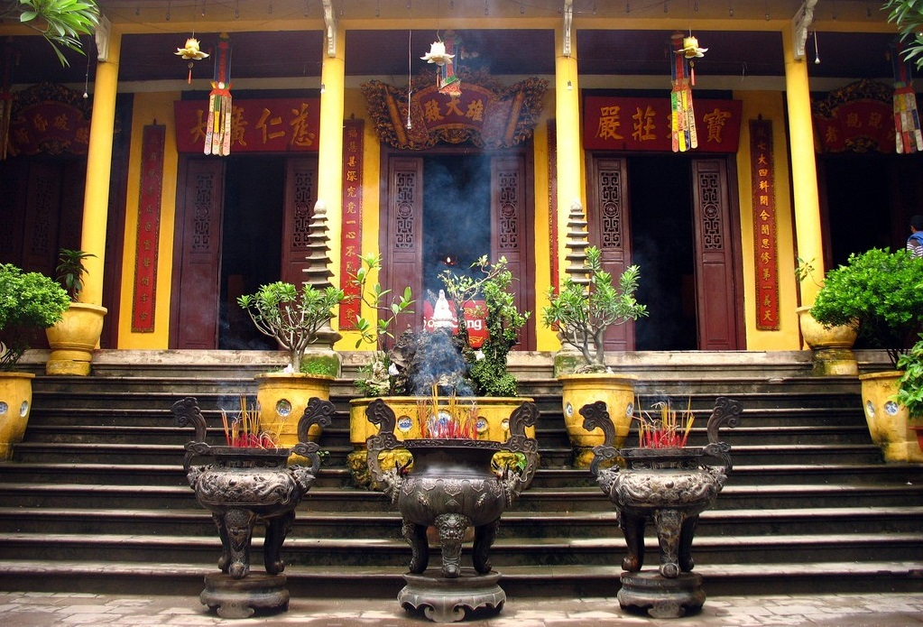 History and spiritual significance of Quan Su Pagoda (source: Vinwonders)