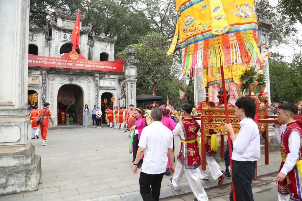 Festivals at Quan Thanh Temple (source: Bao Tuoi tre thu do)
