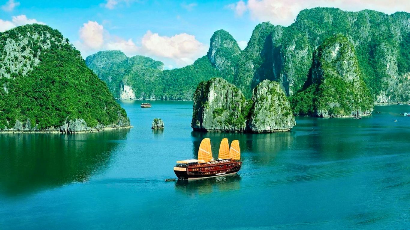 bai-tu-long-bay-halong-junk-cruise