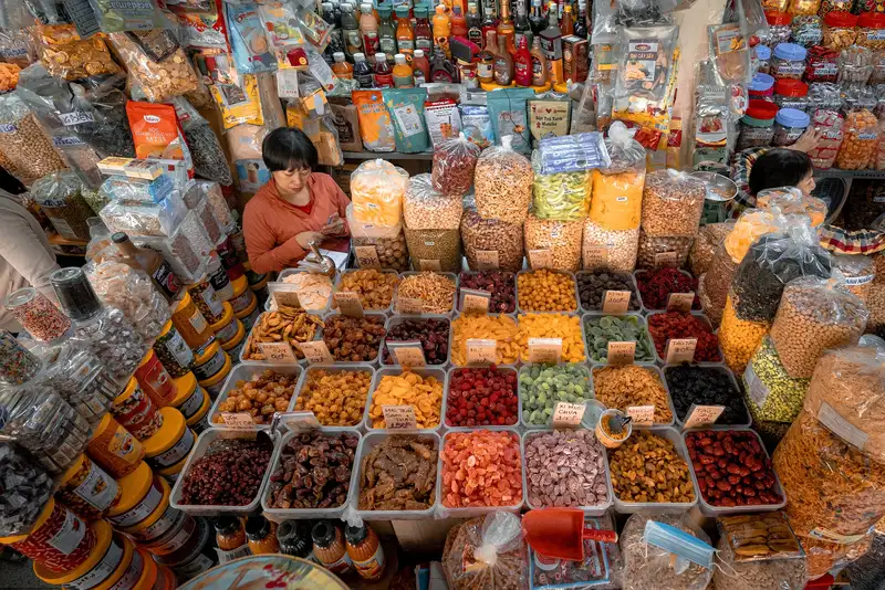 binh-tay-market-dried-fruit-jackfruit-adventure