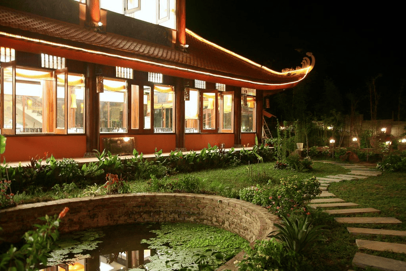 co-ngu-restaurant-source-tripadvisor-