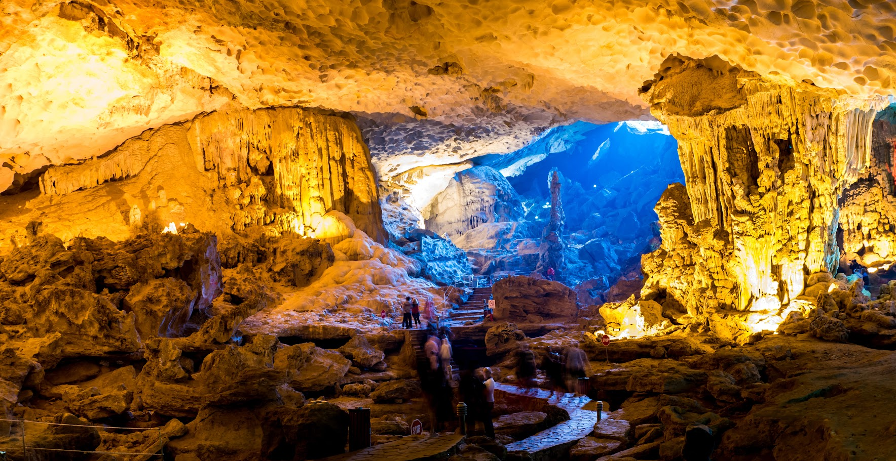 Sung Sot Cave in Halong Bay (source: Vietjet Air)