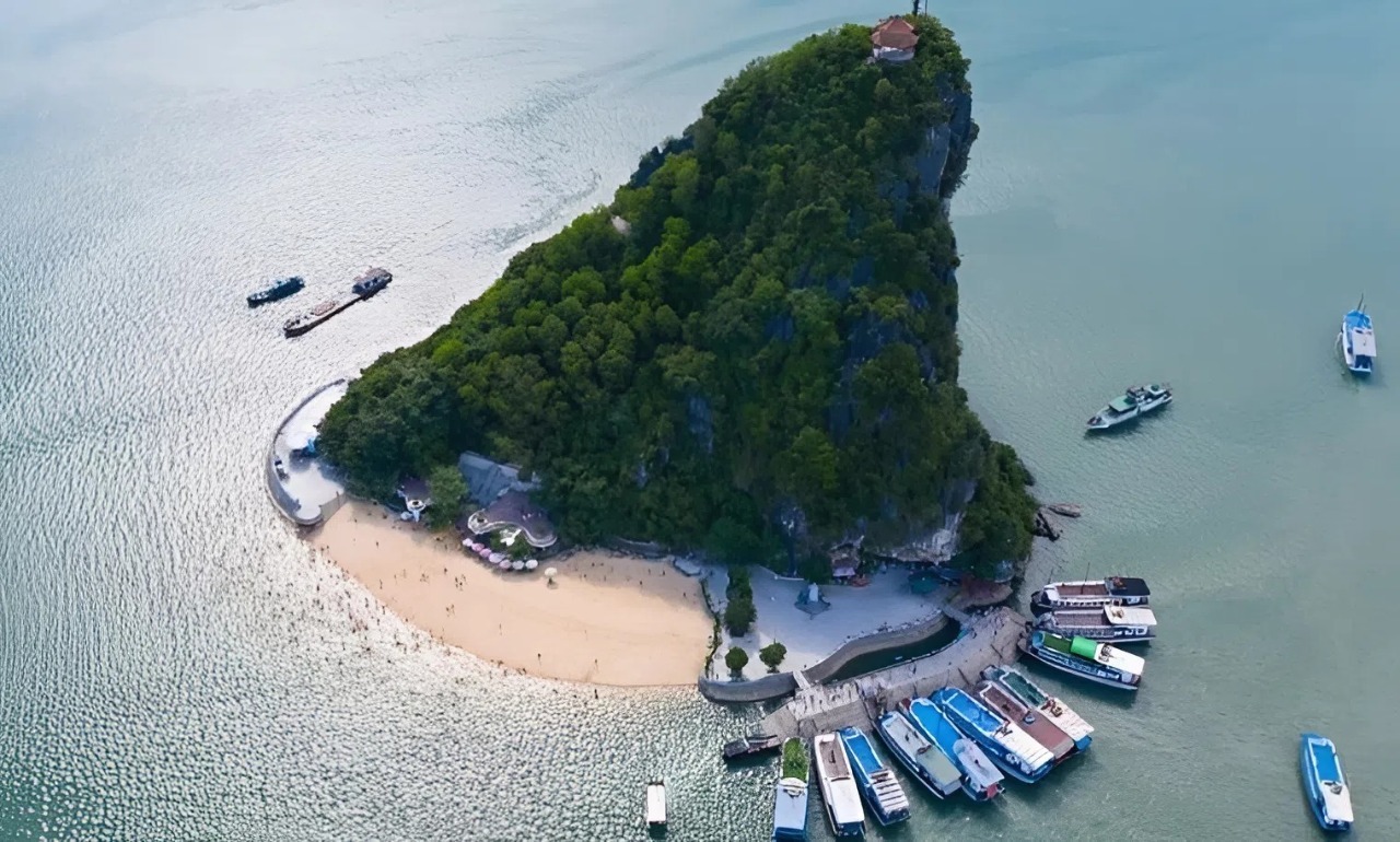 titop-island-1-