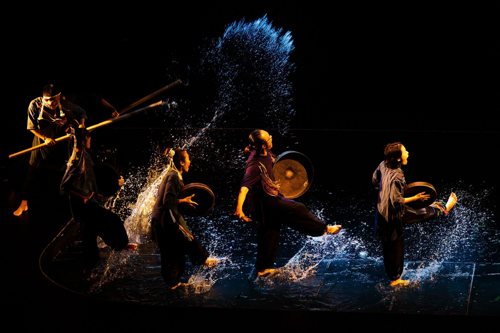 traditional-music-and-visual-storytelling-performances