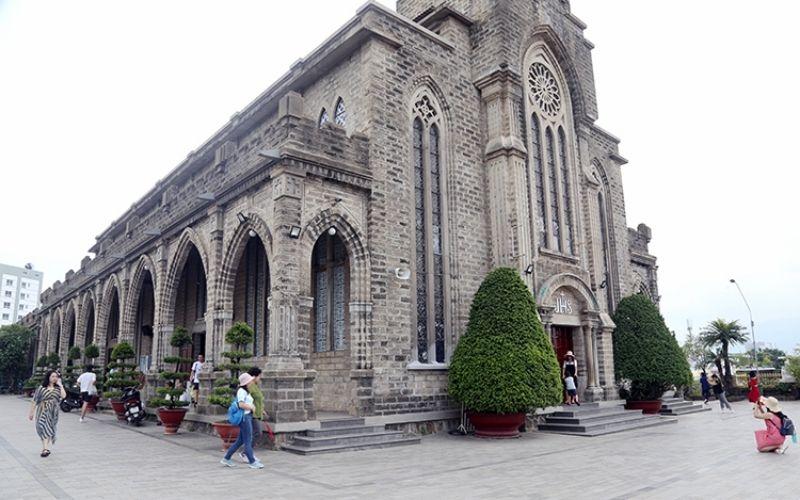 nha-trang-cathedral-1