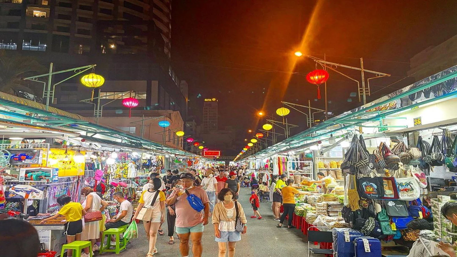 phan-thiet-night-market-vietnamnet
