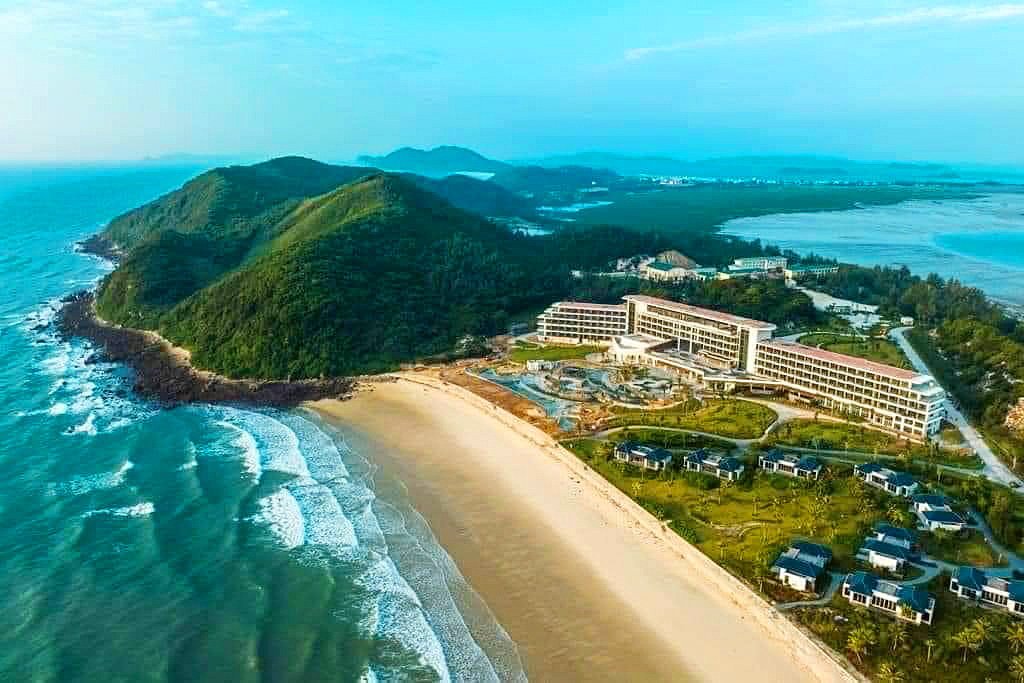 Quan Lan Beach