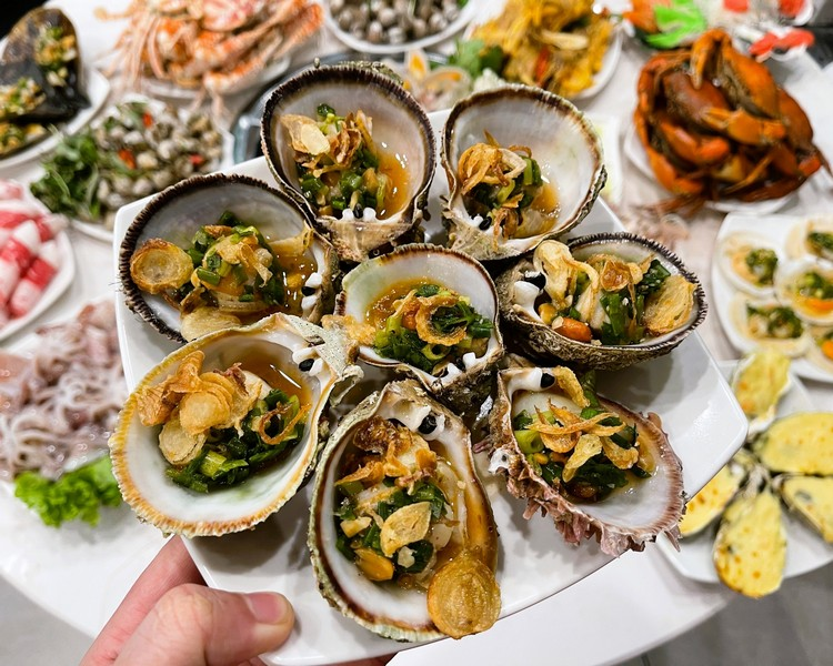 Savouring seafood with panoramic views