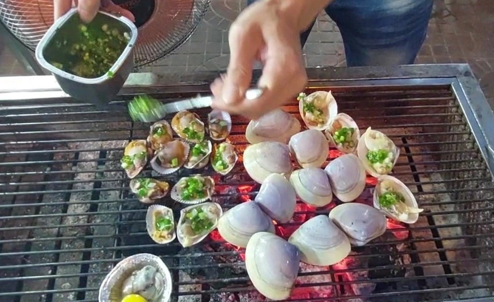vietnam-beach-itinerary-seafood2