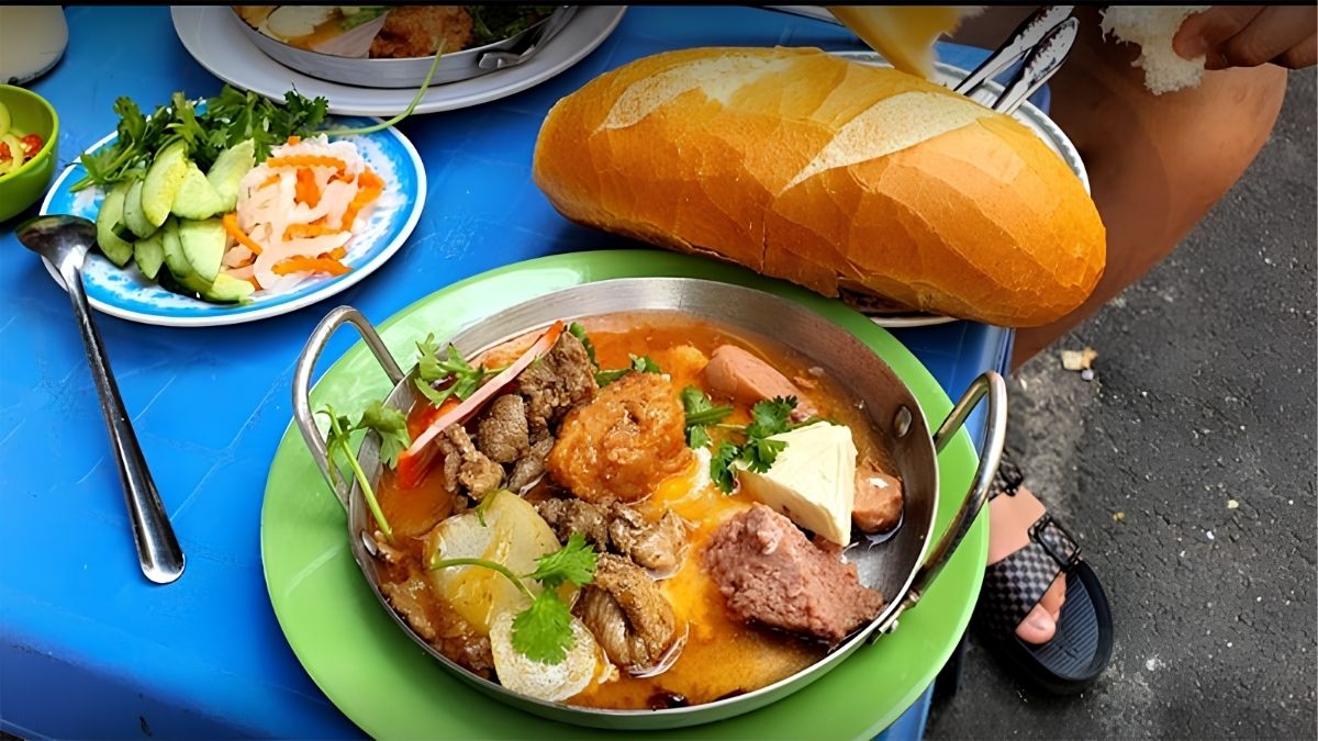 food-tour-ho-chi-minh-city-3