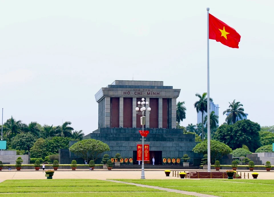 ha-noi-or-ho-chi-minh-7