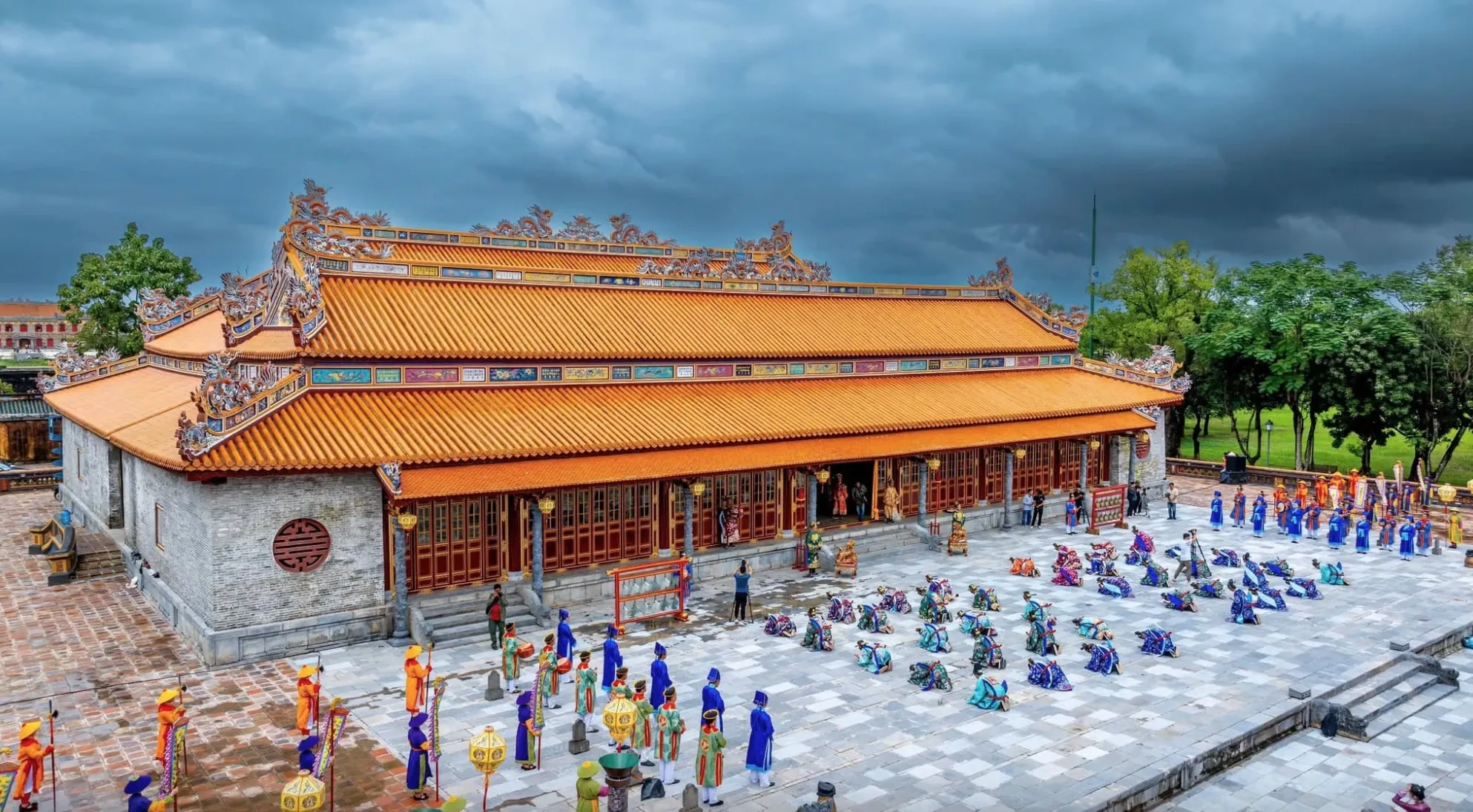 hue-vietnam-tours-4