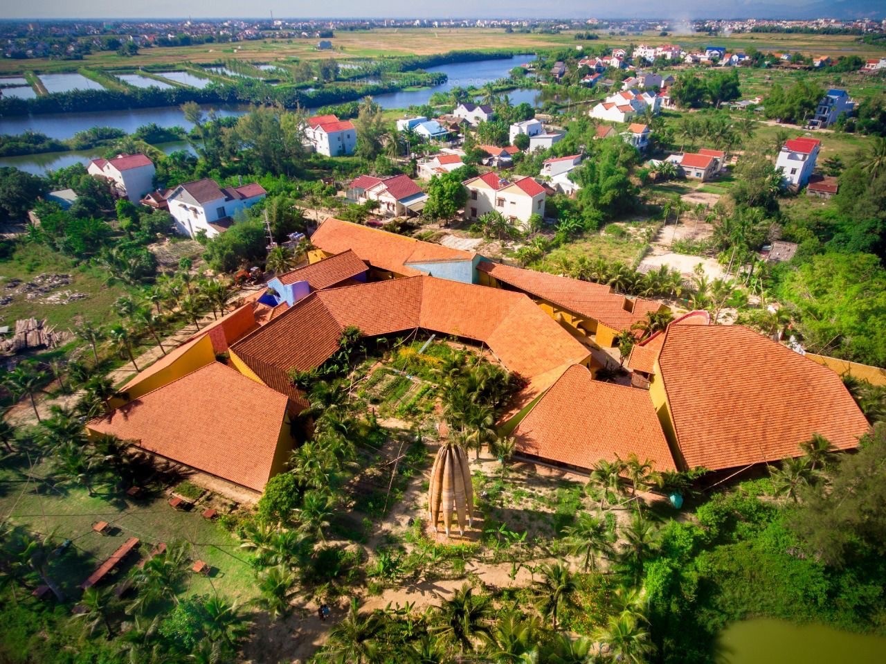 thap-thuyen-cuu-pham-lien-hoa