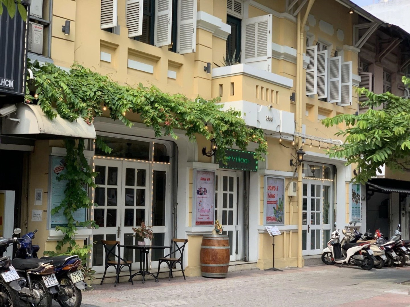 viet-village-restaurant-2