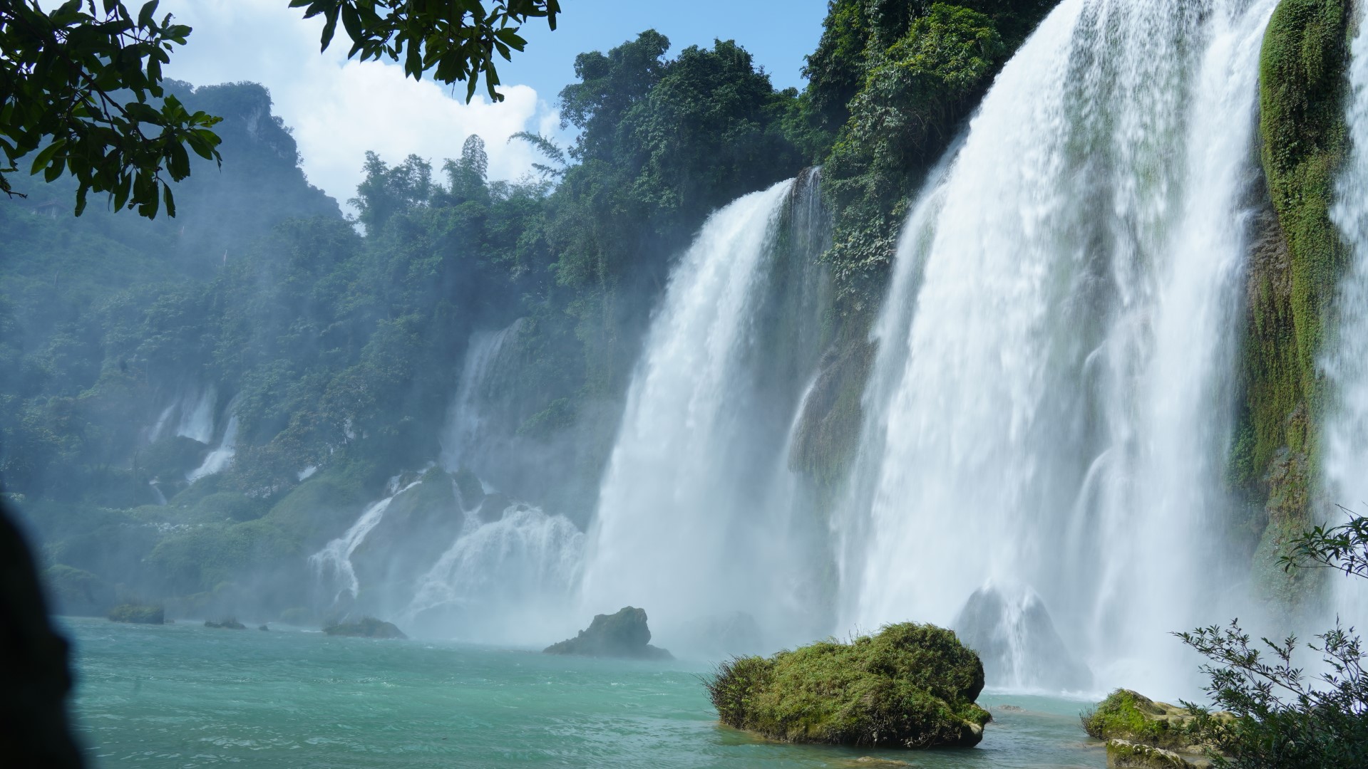 ban-gioc-waterfall-2