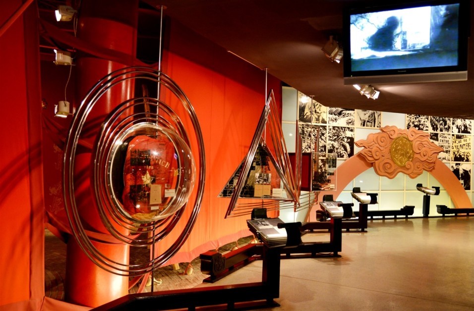 ho-chi-minh-museum-hanoi2
