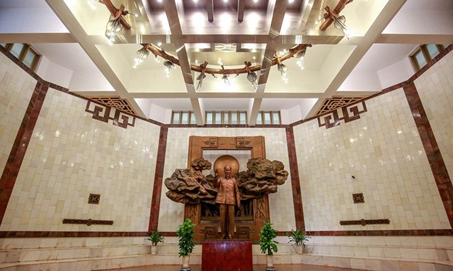 ho-chi-minh-museum-hanoi3