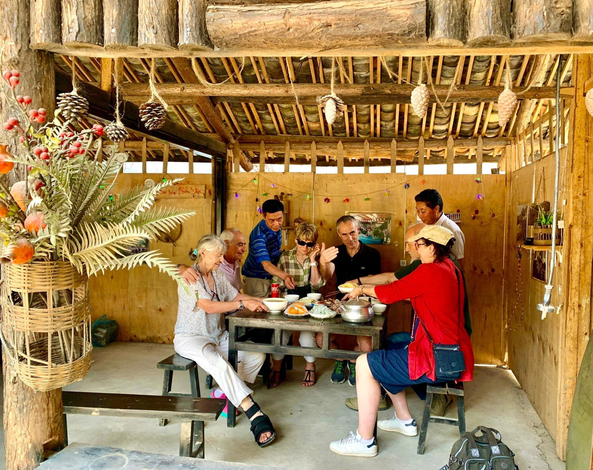 vietnam-tour-guide-5