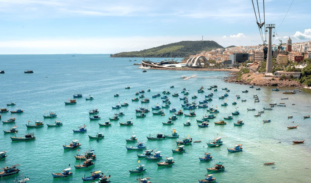 visit-hon-thom-island-phu-quoc